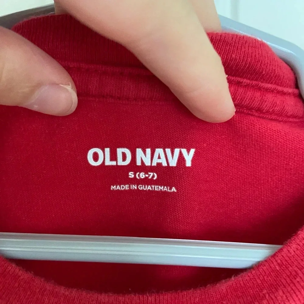 EUC‎ | Old Navy boy’s Mario decal tshirt — small